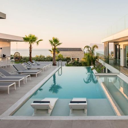 Villa Lydia I Superb Views, Two Pools, Next To The City Kissamos Exterior photo