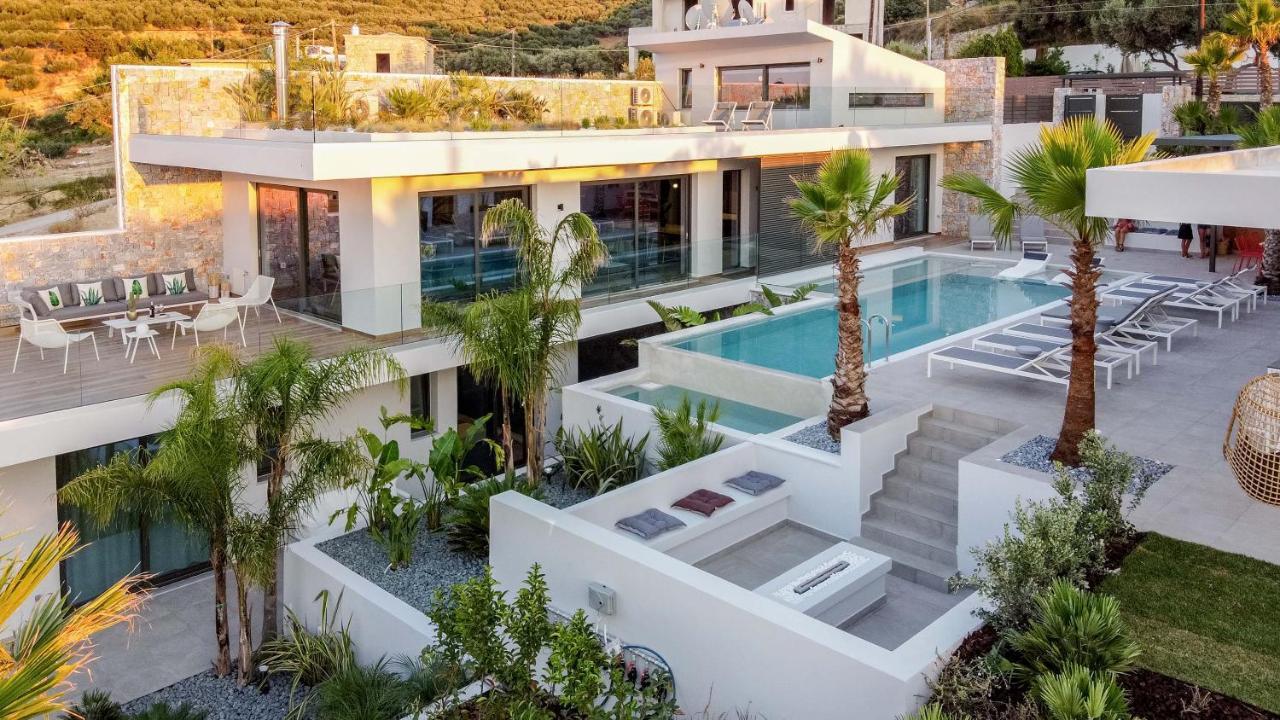 Villa Lydia I Superb Views, Two Pools, Next To The City Kissamos Exterior photo